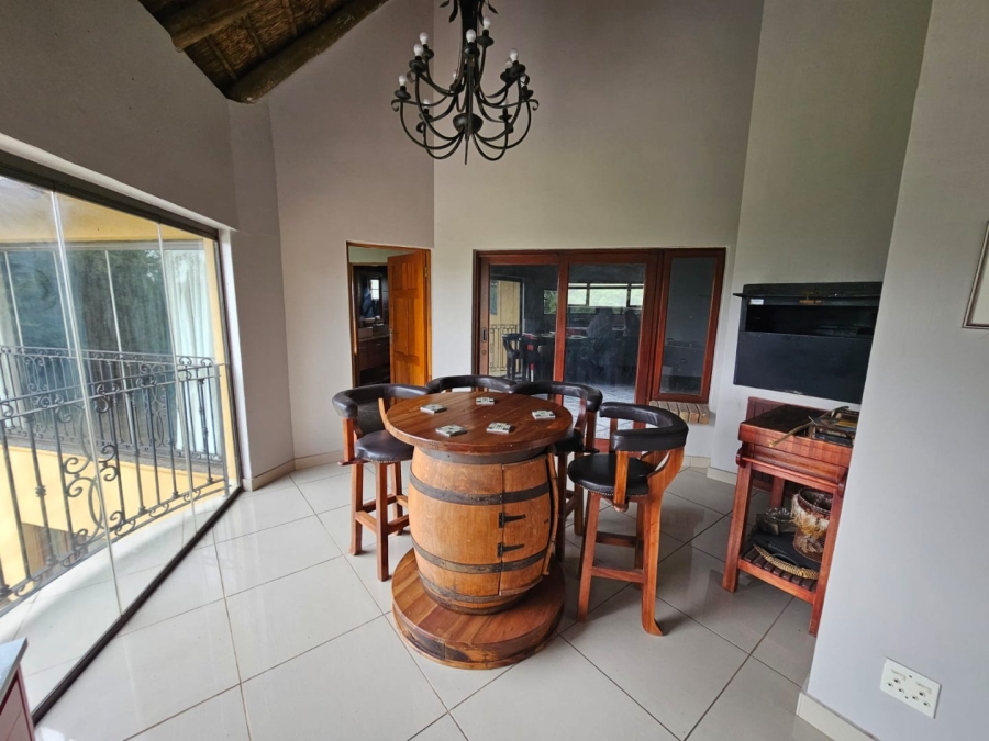 5 Bedroom Property for Sale in Boschenvaal River Front Lodges Free State
